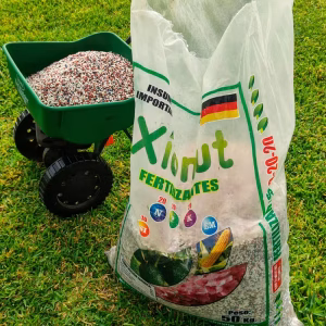 Fertilizante NPK para Césped y Cercos Vivos
